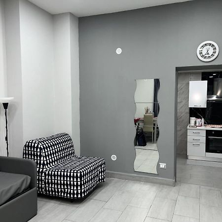Lad 75 Apartment Наполи Екстериор снимка