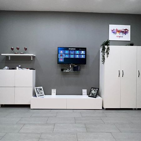 Lad 75 Apartment Наполи Екстериор снимка
