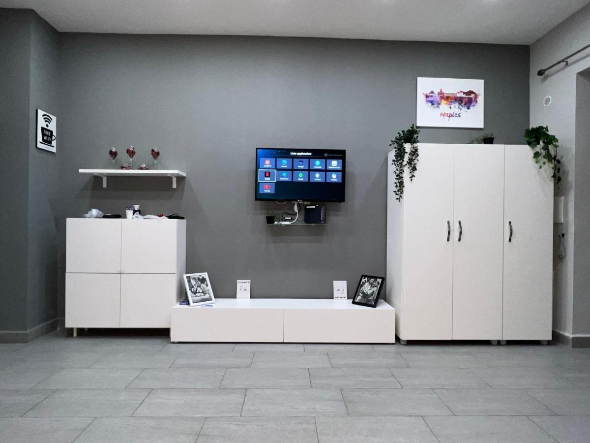 Lad 75 Apartment Наполи Екстериор снимка