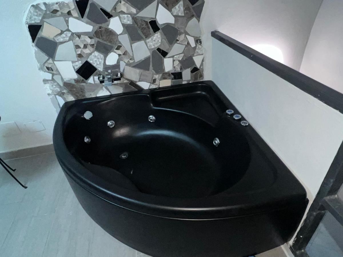 Lad 75 Apartment Наполи Екстериор снимка