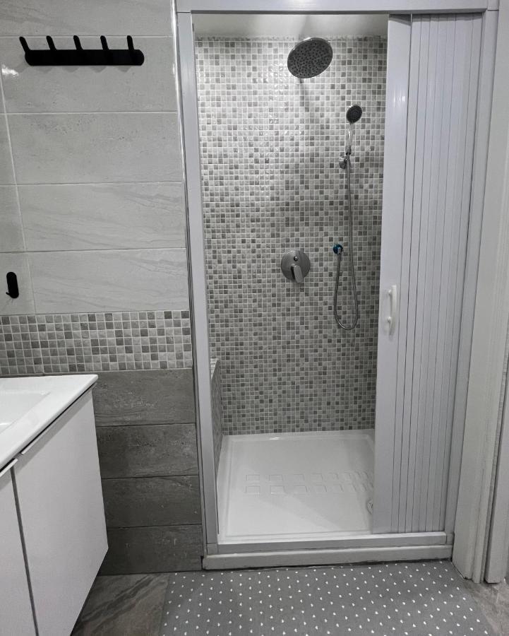 Lad 75 Apartment Наполи Екстериор снимка