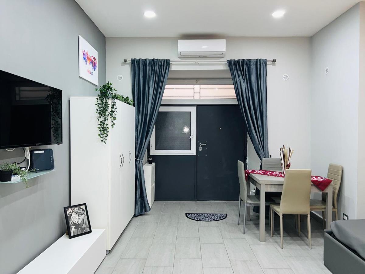 Lad 75 Apartment Наполи Екстериор снимка