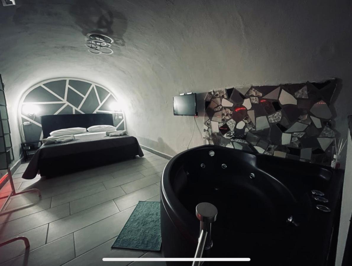 Lad 75 Apartment Наполи Екстериор снимка
